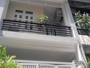 Bán nhà hẻm 861 Trần Xuân Soạn quận 7, diện tích 4x16m, giá 3.7 tỷ, LH 0909477288