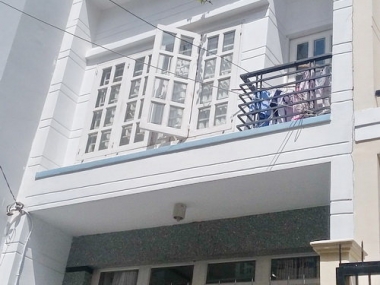 Bán nhà đất đường Huỳnh Tấn Phát Quận 7