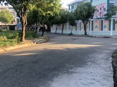 Bán đất mặt tiền khu Kiều Đàm Quận 7