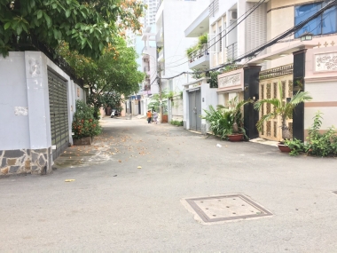 Cho thuê nhà hẻm 793 Trần Xuân Soạn quận 7