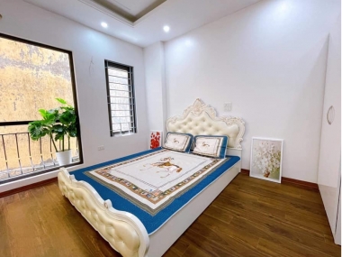 Bán gấp nhà Phố Hồ Tùng Mậu nhà đẹp, chia lô riêng biệt, ô tô đỗ 10m giá hấp dẫn 0985844156