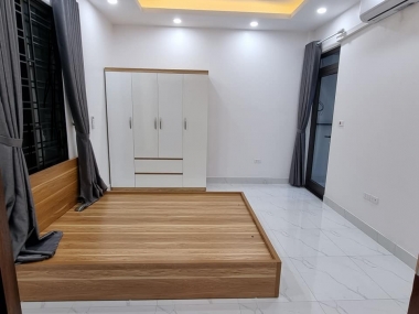 Bán gấp  Nhà Quận Nam Từ Liêm nội thất đẹp 40m2 5 tầng, ngõ ôtô thoáng,3.65 tỷ  0985844156