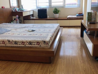 BÁN NHÀ SIÊU PHẨM LẠC LONG QUÂN 40m2 - GARA Ô TÔ - KD MỚI KOONG - SIÊU ĐẸP - SỔ A4