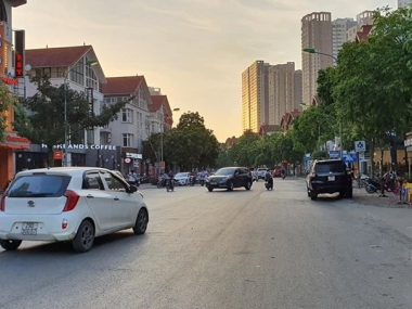 Chính chủ bán nhà mặt đường Nguyễn Huệ , phường Nam Bình, thành phố Ninh Bình