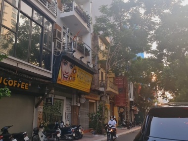 Bán gấp nhà Phố Ba Đình để định cư Mỹ. 68m, mặt tiền 6.5m, 6T, Kinh doanh sầm uất, vỉa hè, Thang máy