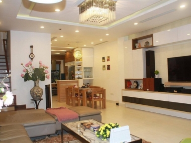 Cần Bán NHà NGÔ QUYỀN HOÀN KIẾM VỊ TRÍ ĐẸP 5 tầng GIÁ 1X 500 LH 0962296916.