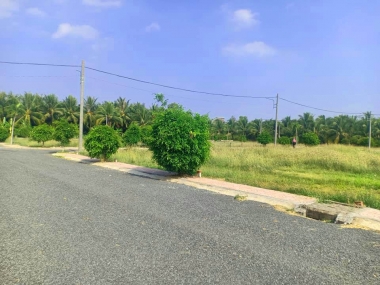 Siêu phẩm Anh Em - Đất nền Tiền Giang