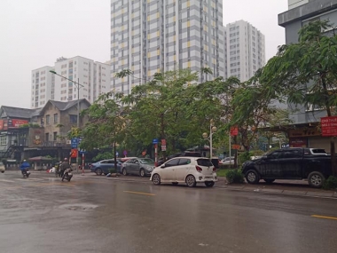 BÁN GẤP TÒA NHÀ MẶT PHỐ NGUYỄN LƯƠNG BẰNG, SÁT NGÃ TƯ Ô CHỢ DỪA, ĐỐNG ĐA. HÀ NỘI