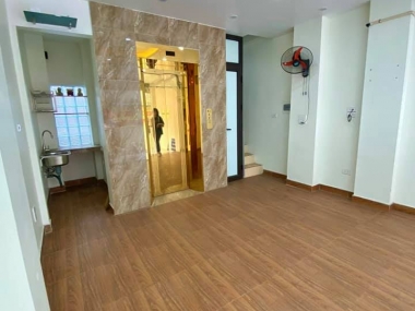 Bán gấp nhà mặt phố Lâm Hạ  45m2 x7Tx MT5 m, vỉa hè, thang máy  8.9 tỷ