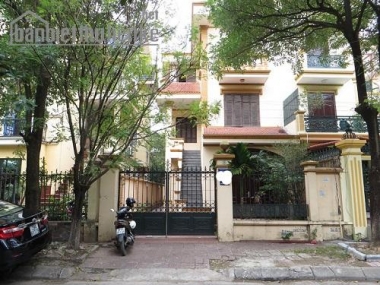 Bán gấp biệt thự Làng Quốc Tế Thăng Long 200m2 giá 35tỷ @0917836226