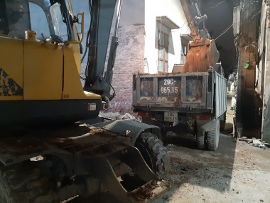 Bán đất Cửu Việt, Trâu Quỳ, Gia Lâm. 78m2. Mt 4,3m. Đường ô tô 7 chỗ vào nhà. Lh 0989894845.