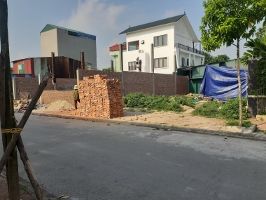 Bán đất Ngô Xuân Quảng, Trâu Quỳ, Gia Lâm. Dt 250m2. Đường 10m. LH 0989894845.