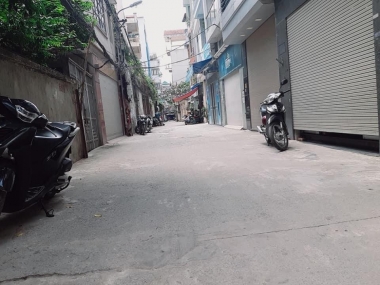 Bán nhà đẹp Định Công Thượng, Hoàng Mai 35m2, 5 tầng, giá 5.3 tỷ. Mặt ngõ ôtô, kinh doanh