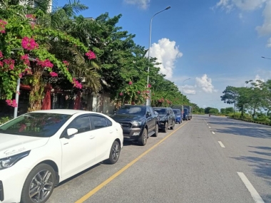 Shophouse rẻ hơn thị trường, tiện ích hiện hữu dần đều. Tiềm năng tăng giá tốt, pháp lý vững chắc