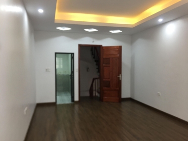 Bán gấp nhà Cổ Nhuế, Bắc Từ Liêm, 51m2, mặt tiền 4m, 5 tầng,mới đẹp, ngõ rộng, gần phố, chỉ nhỉnh 3 