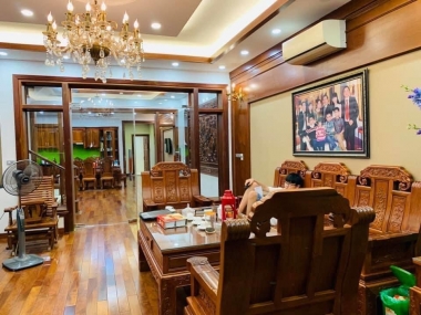 Bán nhà Nguyễn Ngọc Vũ, cầu giấy 45m2 lô góc, nhà 5 tầng, ngõ thông, kinh doanh, ô tô tránh, Giá chỉ