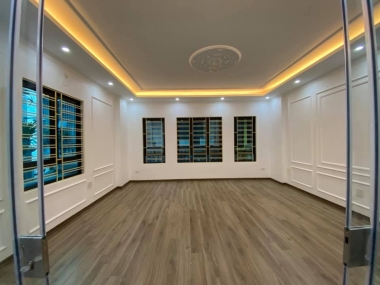 Bán nhà - Lô góc - Đường Láng