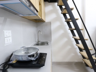 Bán CCMN Triều Khúc, 95m2, 7T, 24 phòng, ô tô gần, lô góc, DT 115tr/tháng