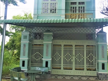 Bán Nhà Giá Rẻ Mùa Dịch 1 trệt 1 lầu Ngay Khu Dân Cư Trung Thành, diện tích lớn, sổ riêng, tặng lộc 