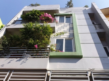 Bán nhà 5 tầng mới xây tại Trâu Quỳ, Gia Lâm, Hà Nội. Dt 300m2. Giá chỉ 6 tỷ. Lh 0936098052.