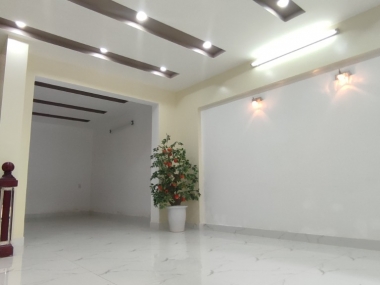 Bán nhà 5 tầng Đà Nẵng - gần trường Cục