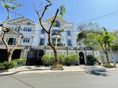 Cho thuê biệt thự mặt tiền khu dân cư Tân Quy Đông, phường Tân Phong, Q7, TPHCM
